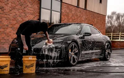 Ceramic Spray vs Wax vs Sealant: What Delivers the Best Real-World Payoff